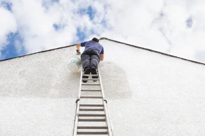 Peinture extérieure à Léoville — façades et ravalement