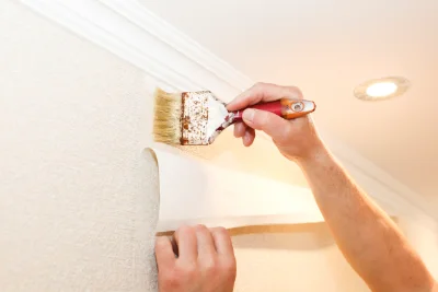 Pose de papier peint à Léoville — revêtements muraux et toiles de verre